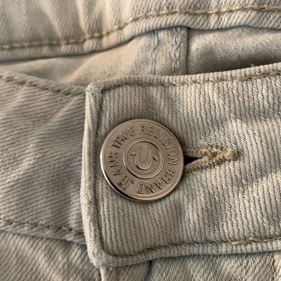 Beautiful Italian made True Religion Gina jeans - Picture 4 of 13